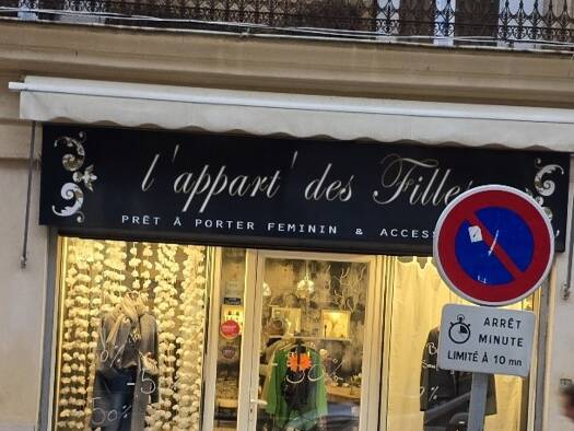 Local commercial à louer 700 € 90 m² de surface de vente Clermont-l'Hérault 34800