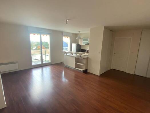 Appartement à vendre 179 000 € 3 pièces 2 chambres 65 m² Étage 2/2 Couëron 44220