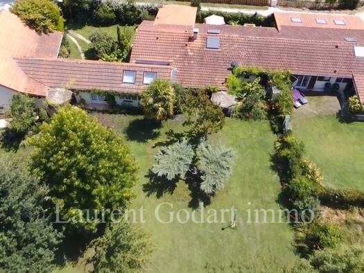 Maison en viager Bouquet 289 000 € 10 pièces 5 chambres 250 m² 4 050 m² de terrain Vendays-Montalivet 33930