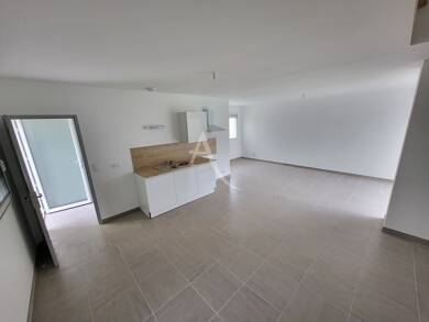 Immeuble à vendre 330 000 € 181 m² Saffre 44390