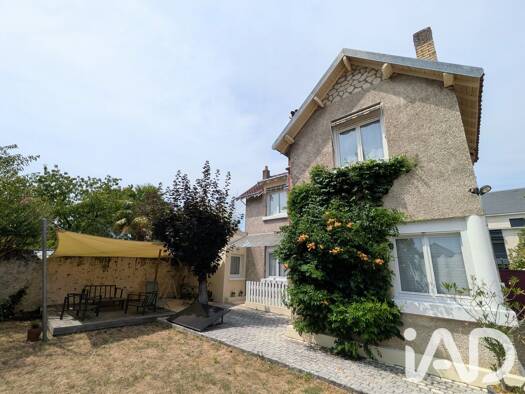 Maison à vendre 340 000 € 4 pièces 3 chambres 95,56 m² 309 m² de terrain Historique Saint-Cyr-sur-Loire 37540