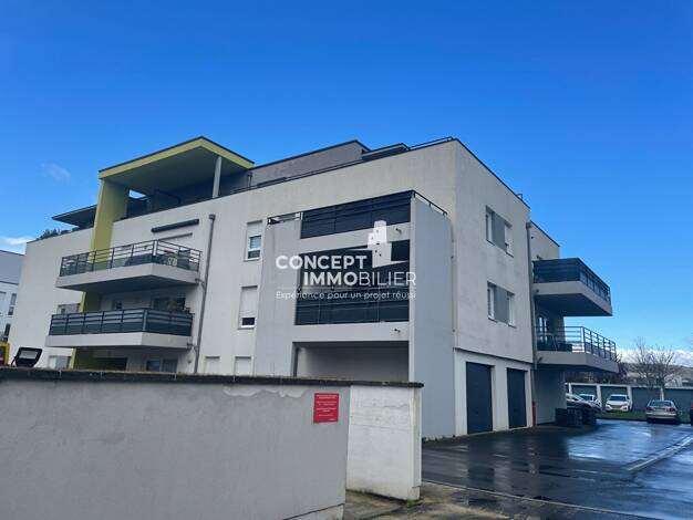 Appartement à vendre 162 000 € 2 pièces 1 chambre 51 m² Étage 1/3 Ouest Amneville 57360