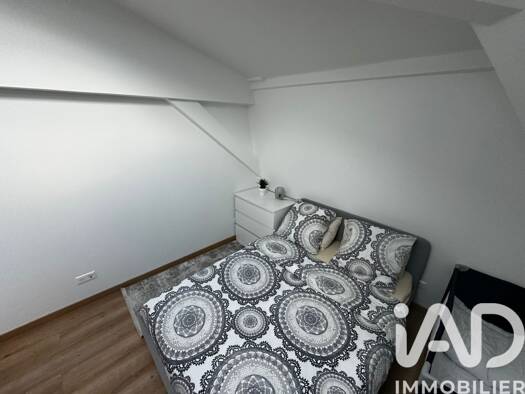 Maison à louer 1 350 € 3 pièces 2 chambres 55 m² 18 m² de terrain Gabriel Péri-Estienne d'Orves Colombes 92700