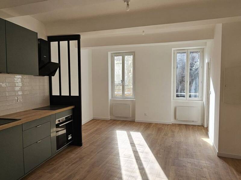 Maison à louer, 35m², FLASSANS SUR ISSOLE