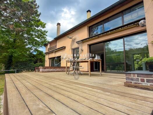Maison à vendre 832 000 € 6 pièces 3 chambres 195 m² 1 273 m² de terrain Gare Poissy 78300