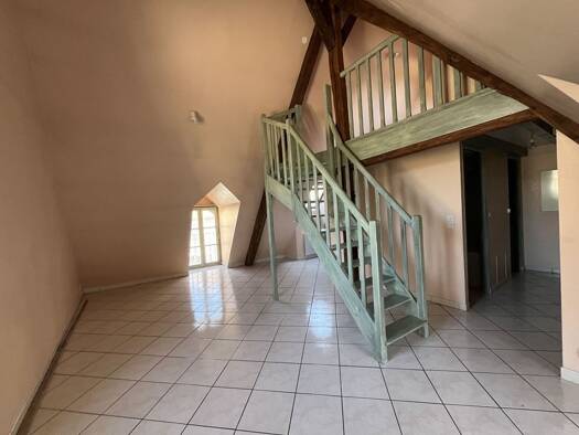 Appartement à louer 625 € 1 pièce 30 m² Étage 2/2 Étampes 91150