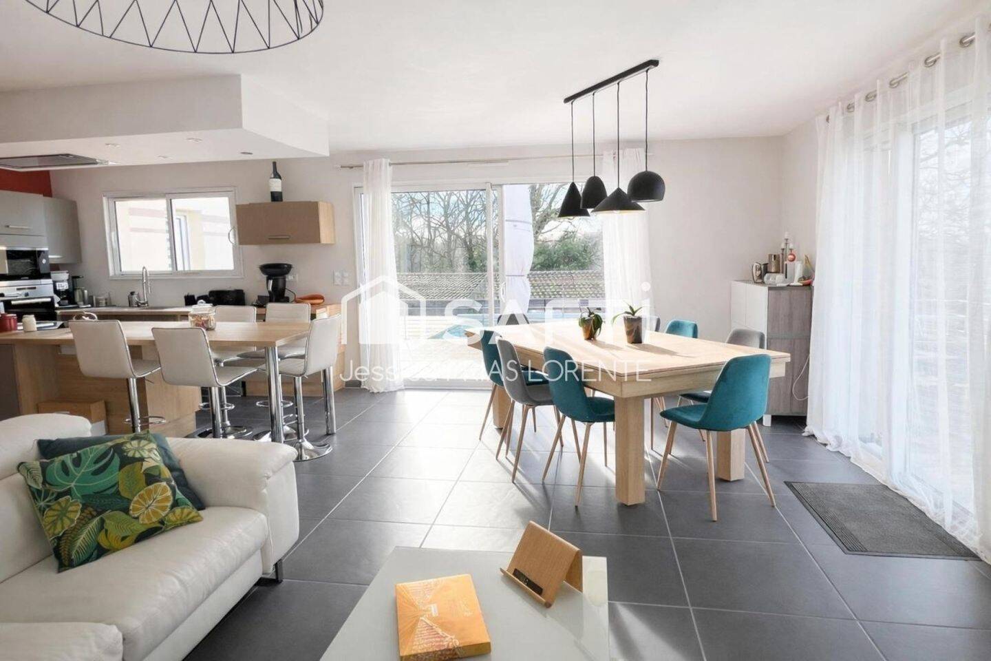 Maison à vendre, 129m², FARGUES SAINT HILAIRE