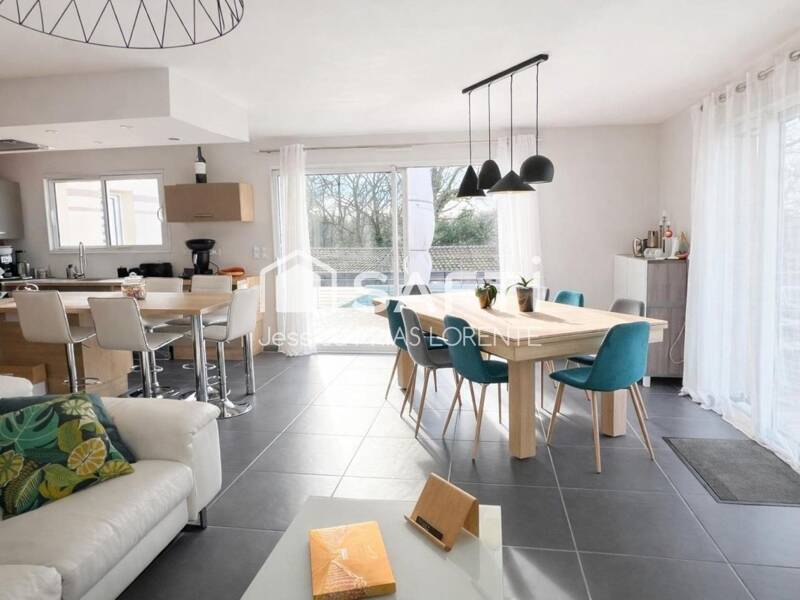Maison à vendre, 129m², FARGUES SAINT HILAIRE