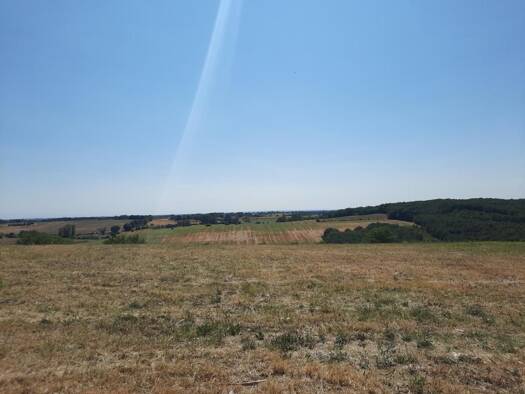 Terrain constructible à vendre 82 000 € 725 m² de terrain Montjoire 31380