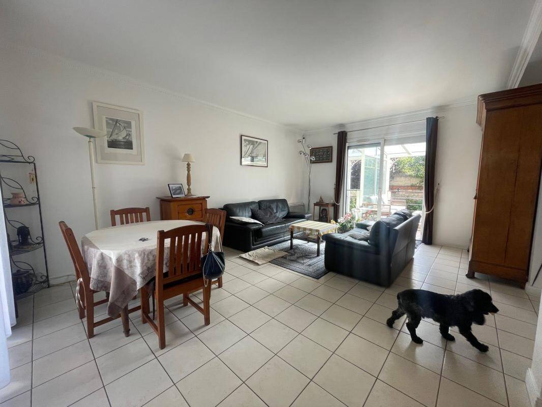 Maison à vendre, 106m², SAINT MAUR DES FOSSES