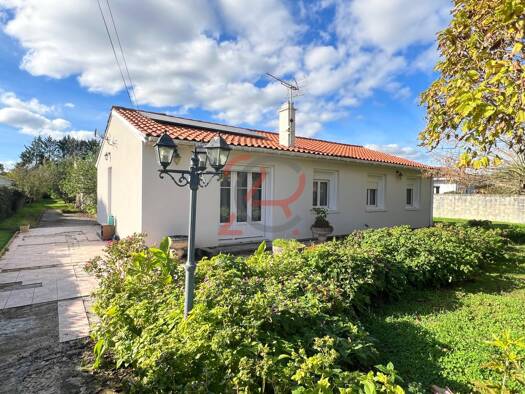 Maison à vendre 295 000 € 5 pièces 4 chambres 95 m² 2 421 m² de terrain Margaux-Cantenac 33460