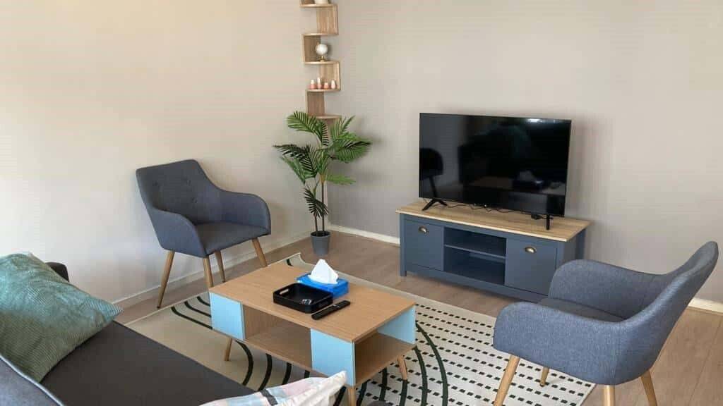 Room in Rue Lainé Laroche, Angers for 180 m² with 3 bedrooms - C — 2