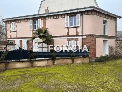 Local commercial à louer 1 590 € 100 m² de surface de vente Pastières Chartres 28000