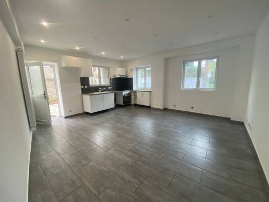 Appartement à vendre - Première occupation 226 000 € 3 pièces 2 chambres 74 m² RDC/2 Centre Ville Herblay-sur-Seine 95220