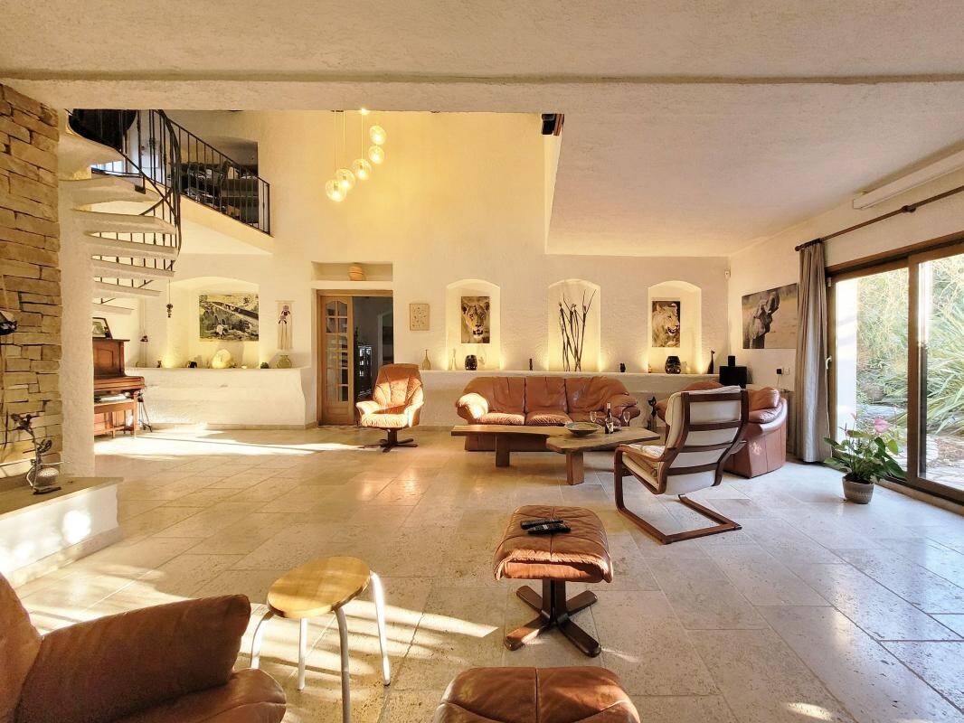 Maison à vendre, 283m², MANOSQUE