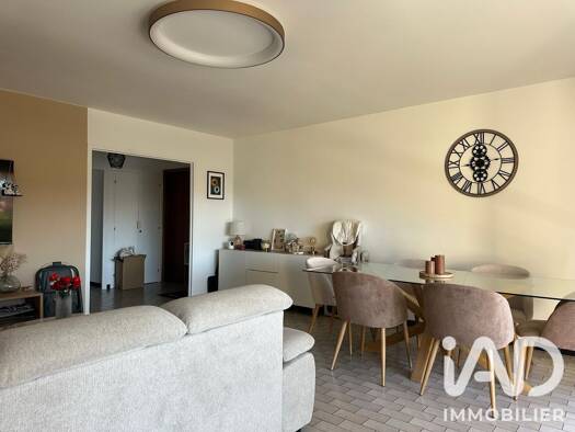 Appartement à vendre 169 000 € 3 pièces 2 chambres 88 m² Étage 1/5 Ouest Le Péage-de-Roussillon 38550