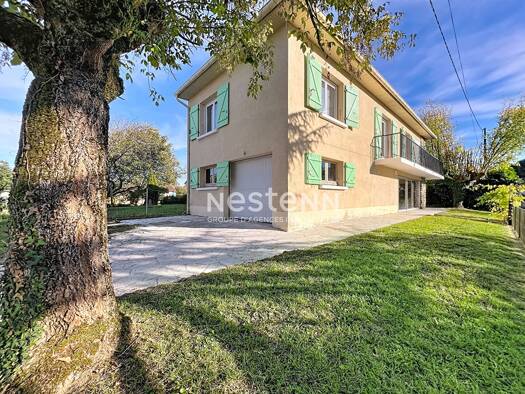 Maison à louer 790 € 4 pièces 3 chambres 87 m² 421 m² de terrain Mirande 32300