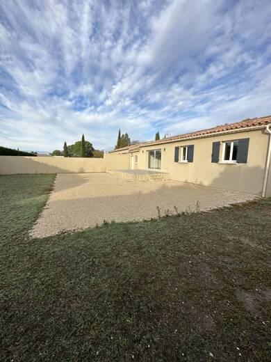 Villa à louer - Neuf 1 435 € 4 pièces 3 chambres 83 m² 540 m² de terrain Mollégès 13940