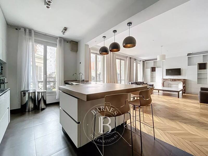 Maison à louer, 223m², PARIS 17E