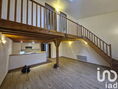 Maison à vendre 82 000 € 4 pièces 3 chambres 75 m² 23 m² de terrain Est Romilly-sur-Seine 10100