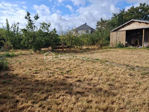 Terrain constructible à vendre 55 000 € 1 020 m² de terrain Le Molay-Littry 14330