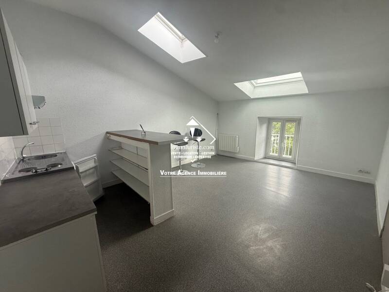 Maison à louer, 45m², AIXE SUR VIENNE