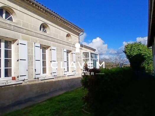 Maison à vendre 138 000 € 5 pièces 3 chambres 130 m² 7 121 m² de terrain Tauriac 33710