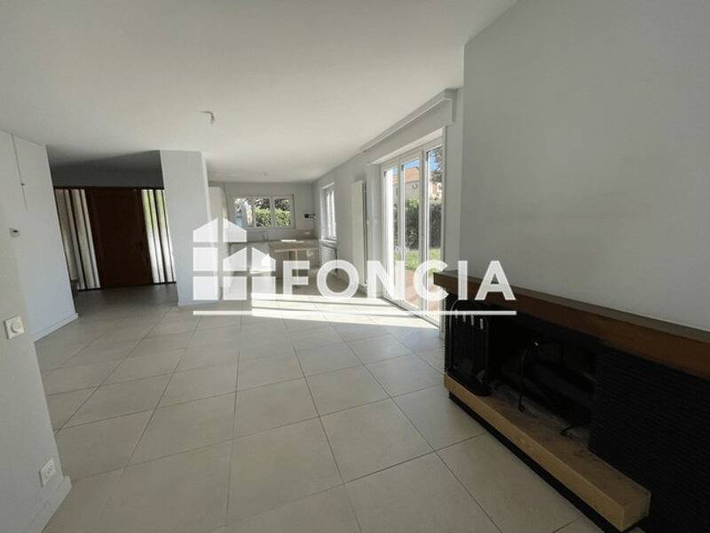 Maison à louer, 165m², NEUVILLE SUR SAONE