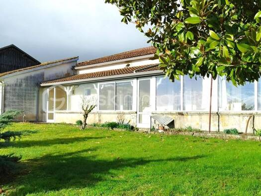 Ferme à vendre 174 990 € 7 pièces 4 chambres 174 m² 15 000 m² de terrain Saint-Barthélemy-d'Agenais 47350