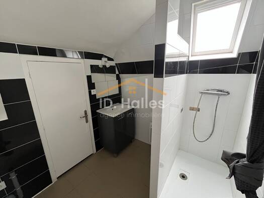 Appartement à louer 420 € 2 pièces 1 chambre 45 m² 2ème étage Renazé 53800