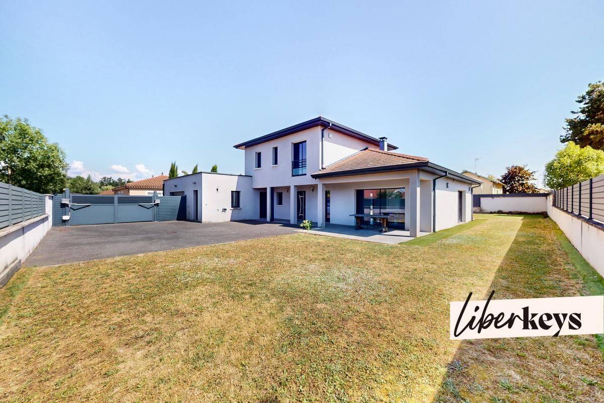 Maison à vendre, 214m², SAINT ROMAIN DE JALIONAS