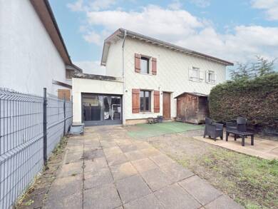 Appartement à vendre 124 500 € 4 pièces 3 chambres 74 m² RDC/2 Golbey 88190