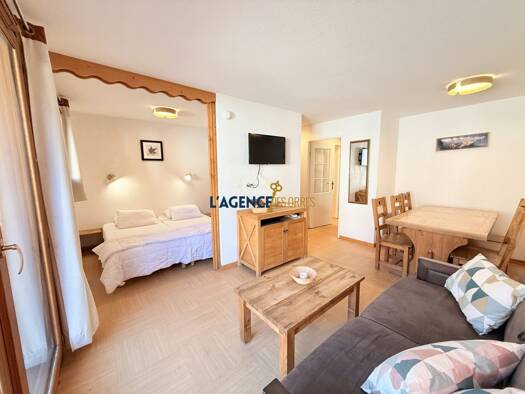 Appartement à vendre 129 000 € 3 pièces 2 chambres 33,6 m² RDC/4 Les Orres 05200