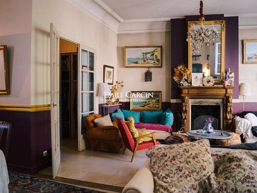 Maison à vendre 1 272 000 € 6 pièces 4 chambres 132 m² 344 m² de terrain Marseille 8ème 13008