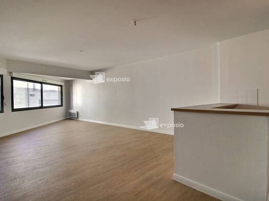 Appartement à vendre 158 000 € 2 pièces 1 chambre 71 m² RDC/4 Centre Ville Niort 79000