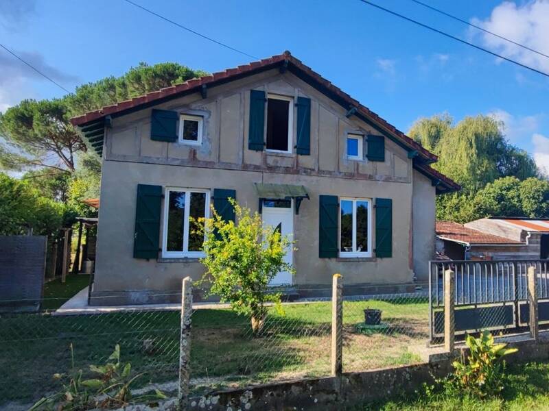 Maison à vendre, 110m², SAUGNAC ET CAMBRAN