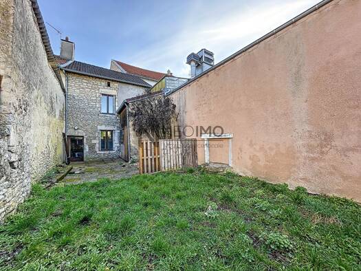 Immeuble à vendre 59 900 € 131,5 m² Centre Neufchâteau 88300