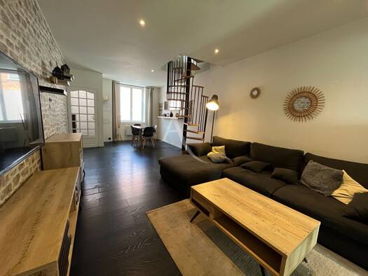 Maison à louer 930 € 4 pièces 3 chambres 96 m² Moulin-Poterie Roubaix 59100