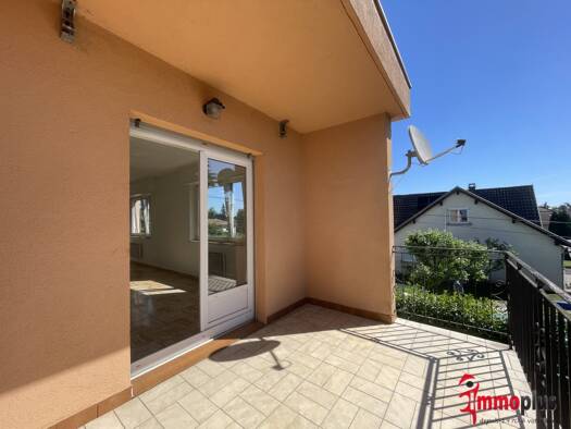 Appartement à louer 940 € 5 pièces 3 chambres 92 m² Dernier étage, Étage 1/1 Centre Wittenheim 68270
