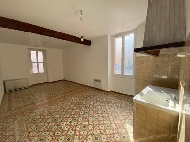 Appartement à louer 590 € 2 pièces 1 chambre 48 m² Centre Ville Le Thor 84250