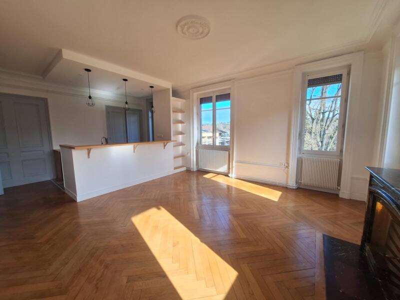 Maison à louer, 118m², COUZON AU MONT D'OR