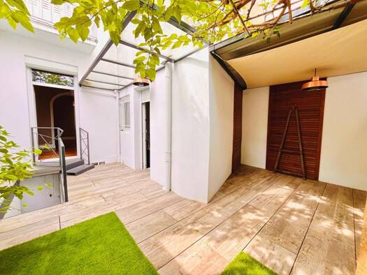 Maison de ville à vendre 215 000 € 5 pièces 3 chambres 108 m² 95 m² de terrain Le Centre-Gare Roanne 42300