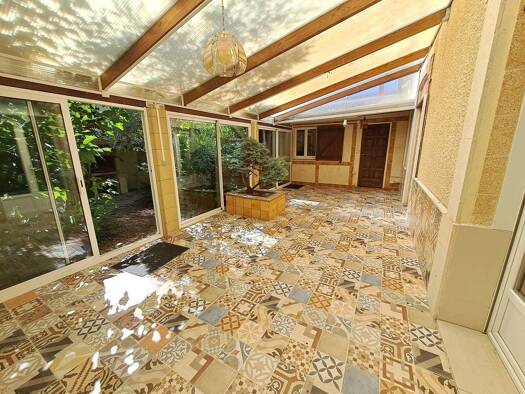 Maison de ville à vendre 449 000 € 7 pièces 4 chambres 140 m² 558 m² de terrain Le Lycée Talence 33400