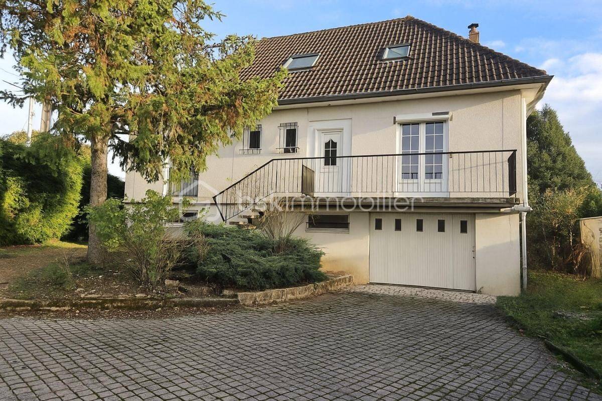 Maison à vendre, 140m², SAINT GERMAIN DU PUY