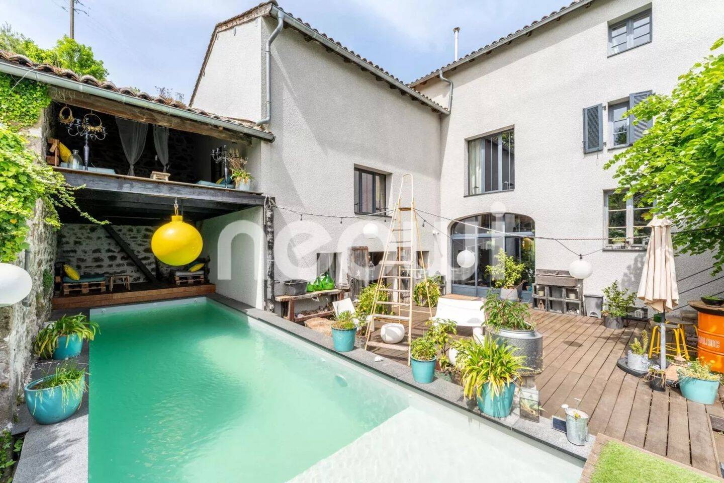 Maison à vendre, 522m², VAUX EN BEAUJOLAIS