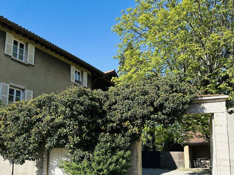 Maison à vendre, 397m², SAINT GENIS LAVAL