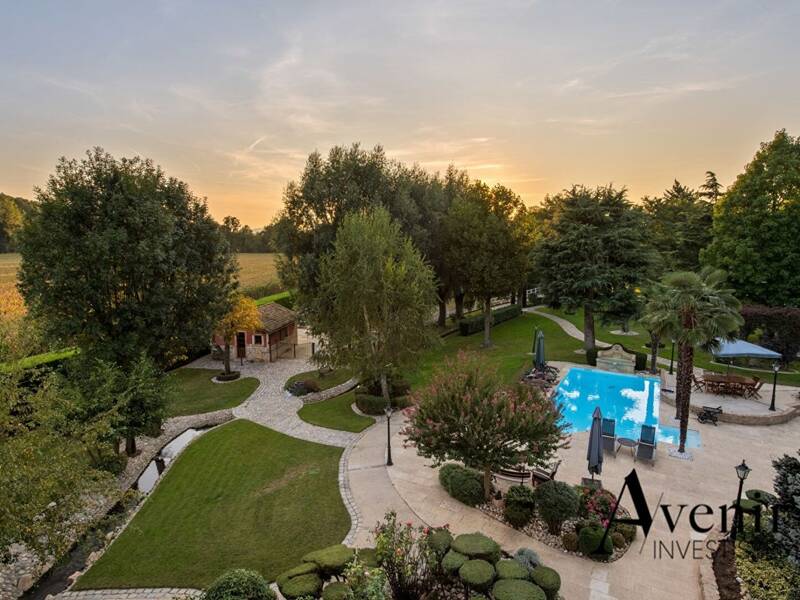 Maison à vendre, 470m², SAINTE EUPHEMIE