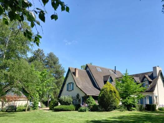 Maison à vendre 449 000 € 9 pièces 6 chambres 230 m² 7 000 m² de terrain Saint-Pierre-en-Auge 14170