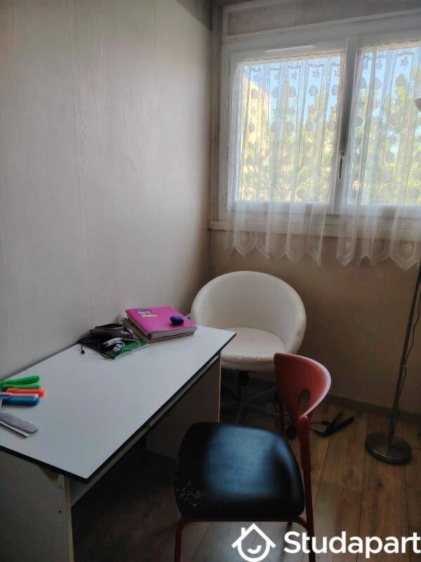 Maison à louer, 110m², MONTIGNY LE BRETONNEUX