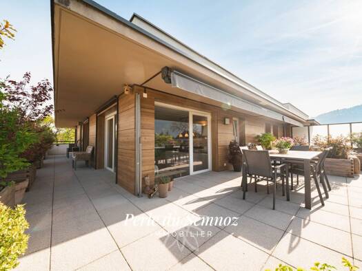 Appartement à vendre 725 000 € 4 pièces 3 chambres 109,17 m² Étage 3/3 Annecy 74600